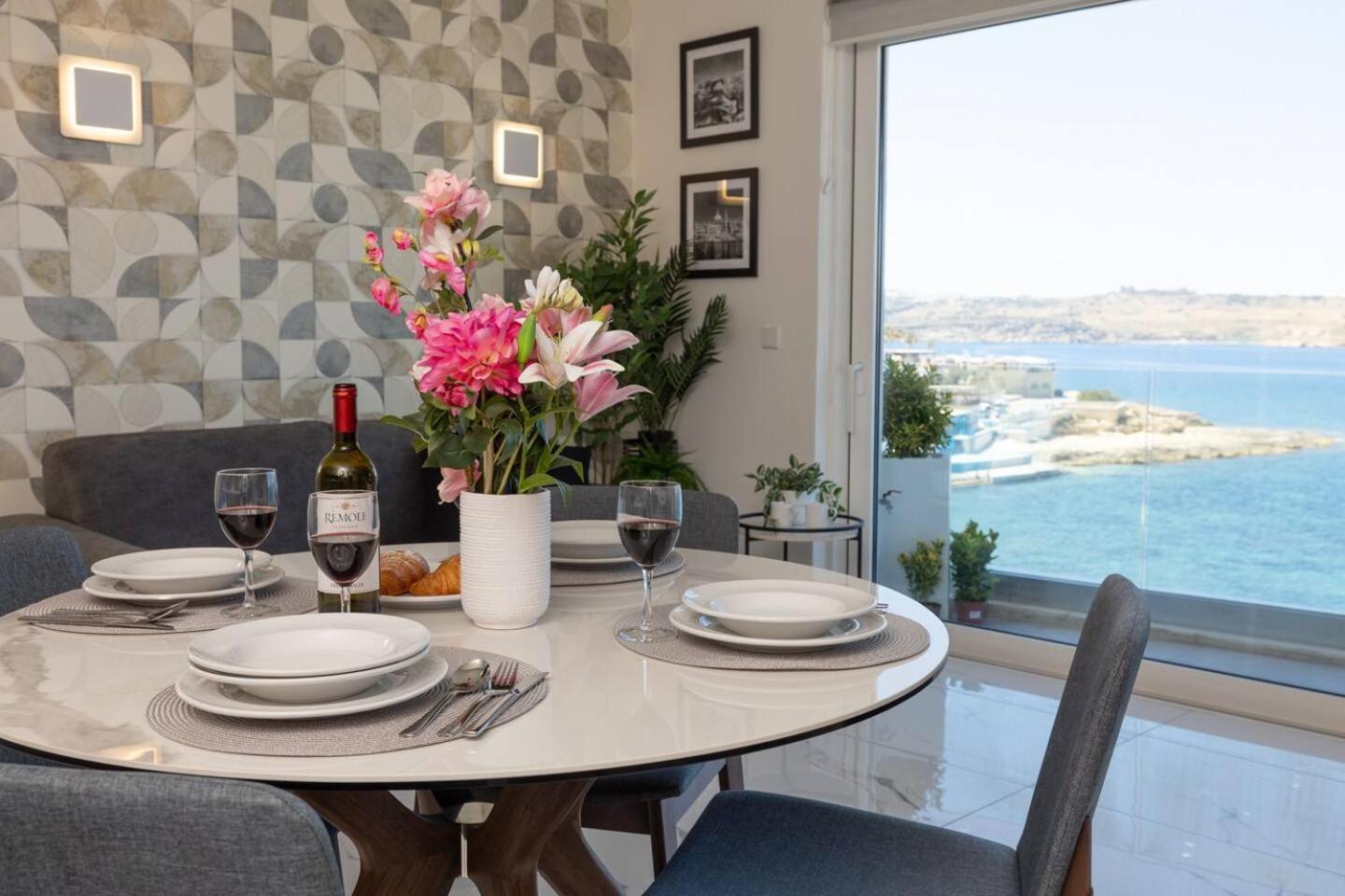 Ivory Suite Seafront With Views!- Fl 15 By Homely St. Paul's Bay Exterior foto